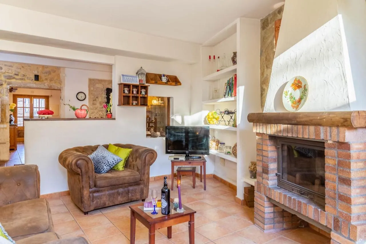 Mallorca Traditional Townhouse Holiday home Llubi