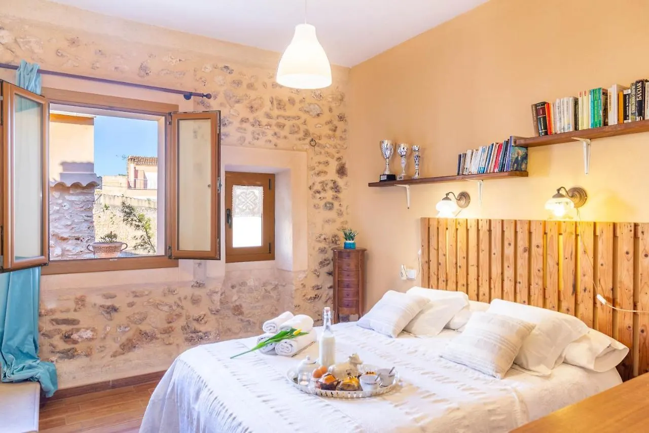 Mallorca Traditional Townhouse Holiday home Llubi